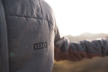 Lade das Bild in den Galerie-Viewer, MTB Jacke Shelter Hybrid Padded Unisex