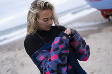 Lade das Bild in den Galerie-Viewer, Neo Hoody Lite Damen