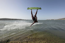 Lade das Bild in den Galerie-Viewer, action_shot