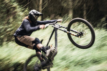 Cargar imagen en el visor de la galería, ION MTB Knee Pads Arcon LT 2024