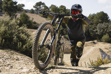 Lade das Bild in den Galerie-Viewer, MTB Shorts Scrub Amp BAT Herren