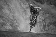 Carica l'immagine nel visualizzatore di Gallery, action_shot