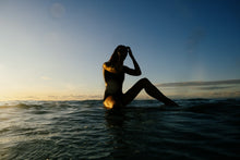 Cargar imagen en el visor de la galería, ION Women Wetsuit Amaze Shorty Crossback 1.5 2024