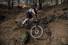 Load image into Gallery viewer, ION Bikeshorts Traze AMP 2021