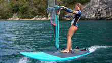 Lade das Bild in den Galerie-Viewer, action_shot