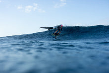 Carica l'immagine nel visualizzatore di Gallery, action_shot