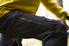 Charger l'image dans la galerie, Pantalon de vélo Shelter Lite 2.5L Unisex