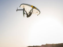 Carica l'immagine nel visualizzatore di Gallery, action_shot