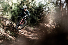 Cargar imagen en el visor de la galería, ION MTB Knee Pads Arcon LT 2024