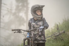 Load image into Gallery viewer, ION Youth MTB Jersey Scrub Longsleeve 2022