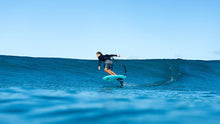 Lade das Bild in den Galerie-Viewer, action_shot