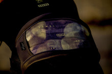 Carica l'immagine nel visualizzatore di Gallery, action_shot