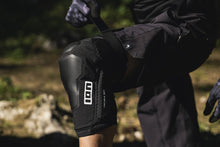 Lade das Bild in den Galerie-Viewer, MTB Knieschoner K-Pact Amp HD Unisex