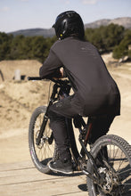 Cargar imagen en el visor de la galería, ION MTB Pants Scrub Amp BAT Unisex 2023