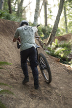 Carica l'immagine nel visualizzatore di Gallery, Caschi MTB Scrub Select MIPS EU/CE