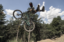 Cargar imagen en el visor de la galería, ION MTB Gloves Scrub Amp 2024