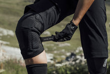 Lade das Bild in den Galerie-Viewer, MTB Knieschoner K-Lite Zip