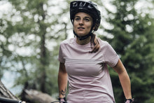 Cargar imagen en el visor de la galería, ION Women MTB Jersey Traze Shortsleeve 2022