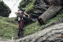 Carica l'immagine nel visualizzatore di Gallery, Pantaloncini MTB Traze Amp AFT Donna