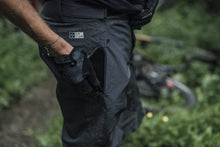 Cargar imagen en el visor de la galería, ION Men MTB Shorts Traze Amp AFT 2022