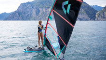 Lade das Bild in den Galerie-Viewer, action_shot