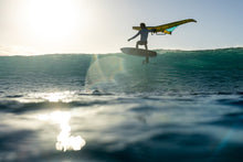 Carica l'immagine nel visualizzatore di Gallery, action_shot