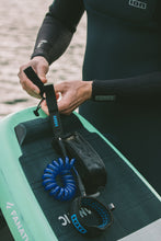 Charger l'image dans la galerie, Wing Leash Core Coiled Knee