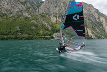 Carica l'immagine nel visualizzatore di Gallery, Fanatic Jag LTD 2021