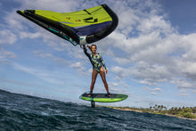 Lade das Bild in den Galerie-Viewer, action_shot