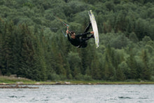 Lade das Bild in den Galerie-Viewer, action_shot