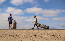 Lade das Bild in den Galerie-Viewer, action_shot
