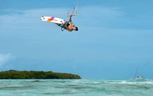 Carica l'immagine nel visualizzatore di Gallery, action_shot