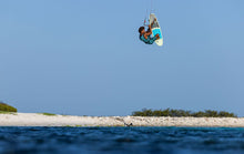 Carica l'immagine nel visualizzatore di Gallery, action_shot